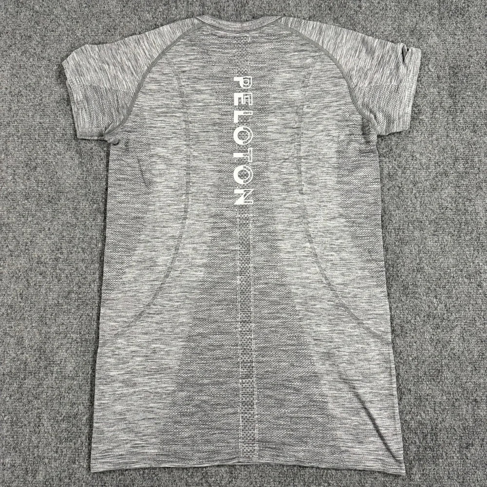 Lululemon Swiftly Tech Shirt Womens 10 Gray Peleton Logo Spellout Gym Train